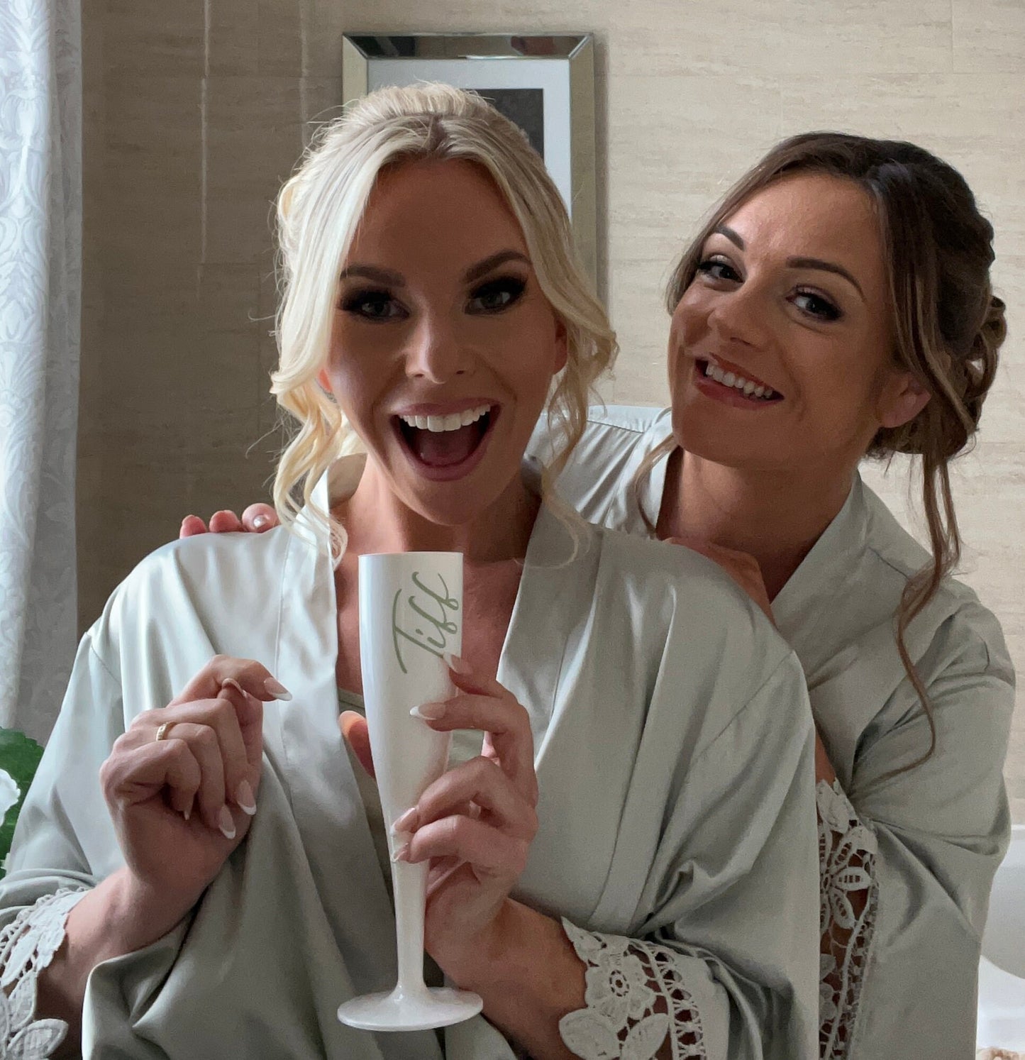 Bridal Party Champagne Flutes | Plastic White Champagne Cup | Hen Party | Champagne Flute Stickers | Bridesmaids | Prosecco Flute