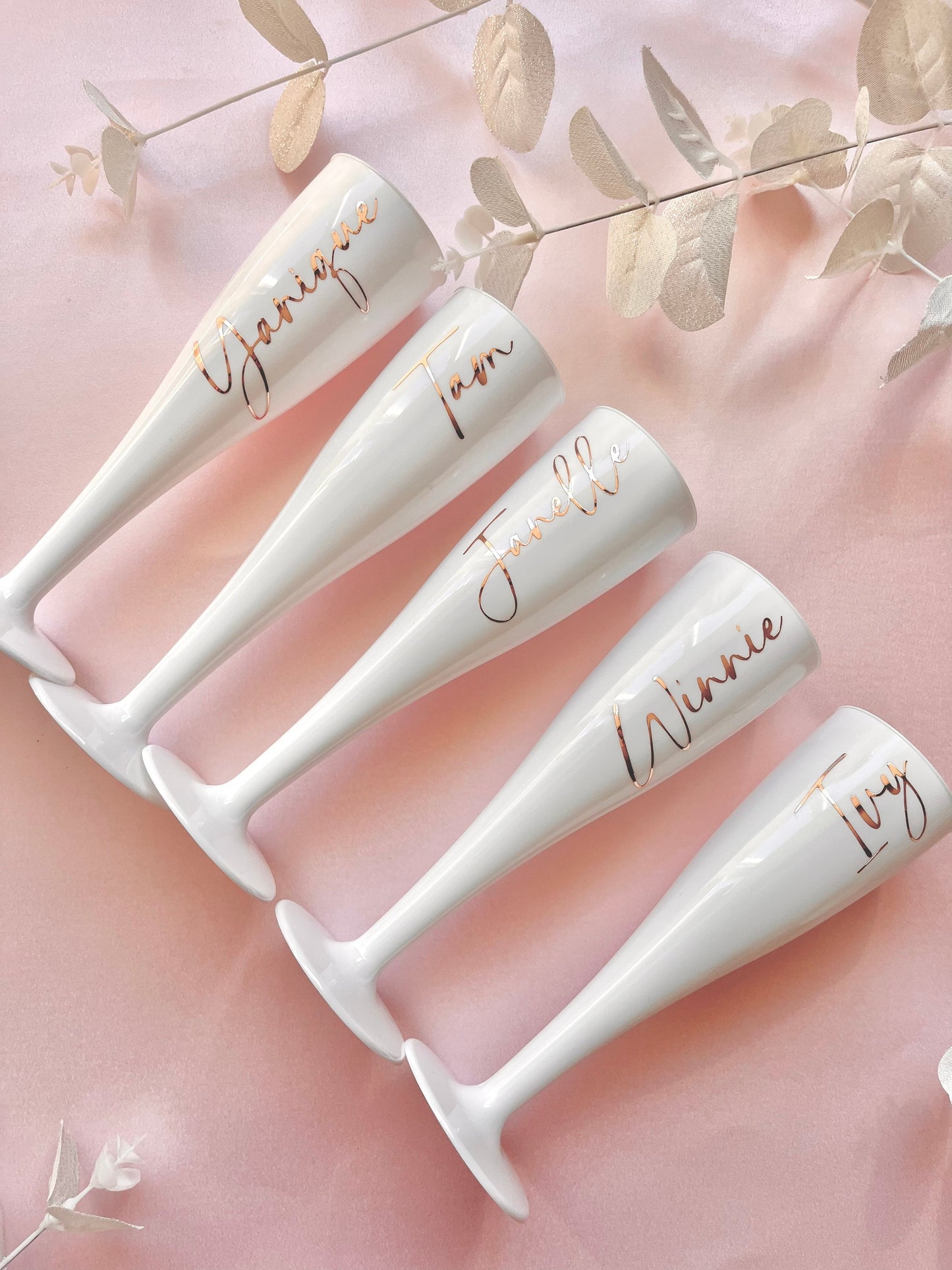 Bridal Party Champagne Flutes | Plastic White Champagne Cup | Hen Party | Champagne Flute Stickers | Bridesmaids | Prosecco Flute